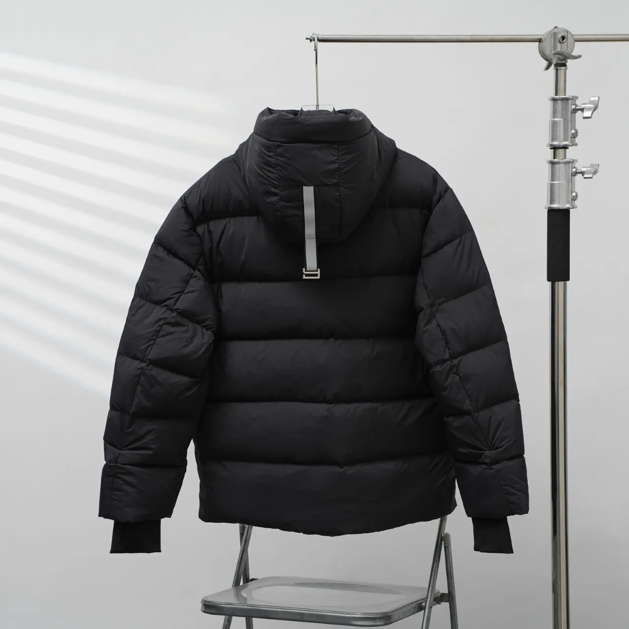 P820 ​​CANADA GOOSE丨Canada Goose Ouyang Nana second generation hooded down jacket Color: Black Size: XS-XXL